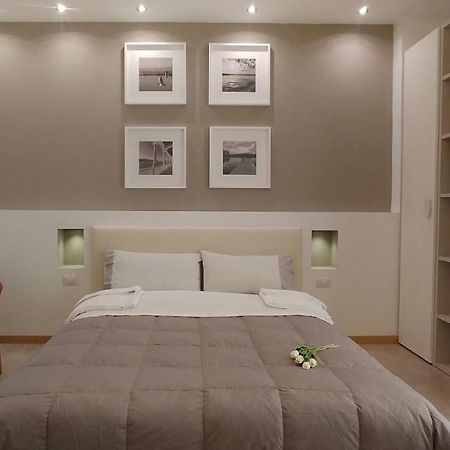 B&B Villa Monterosa Con Piscina Castronno Luaran gambar