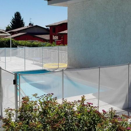 B&B Villa Monterosa Con Piscina Castronno Luaran gambar
