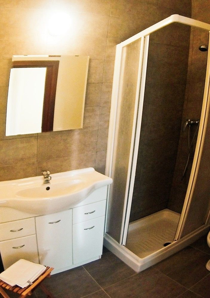 B&B Villa Monterosa Con Piscina Castronno Luaran gambar