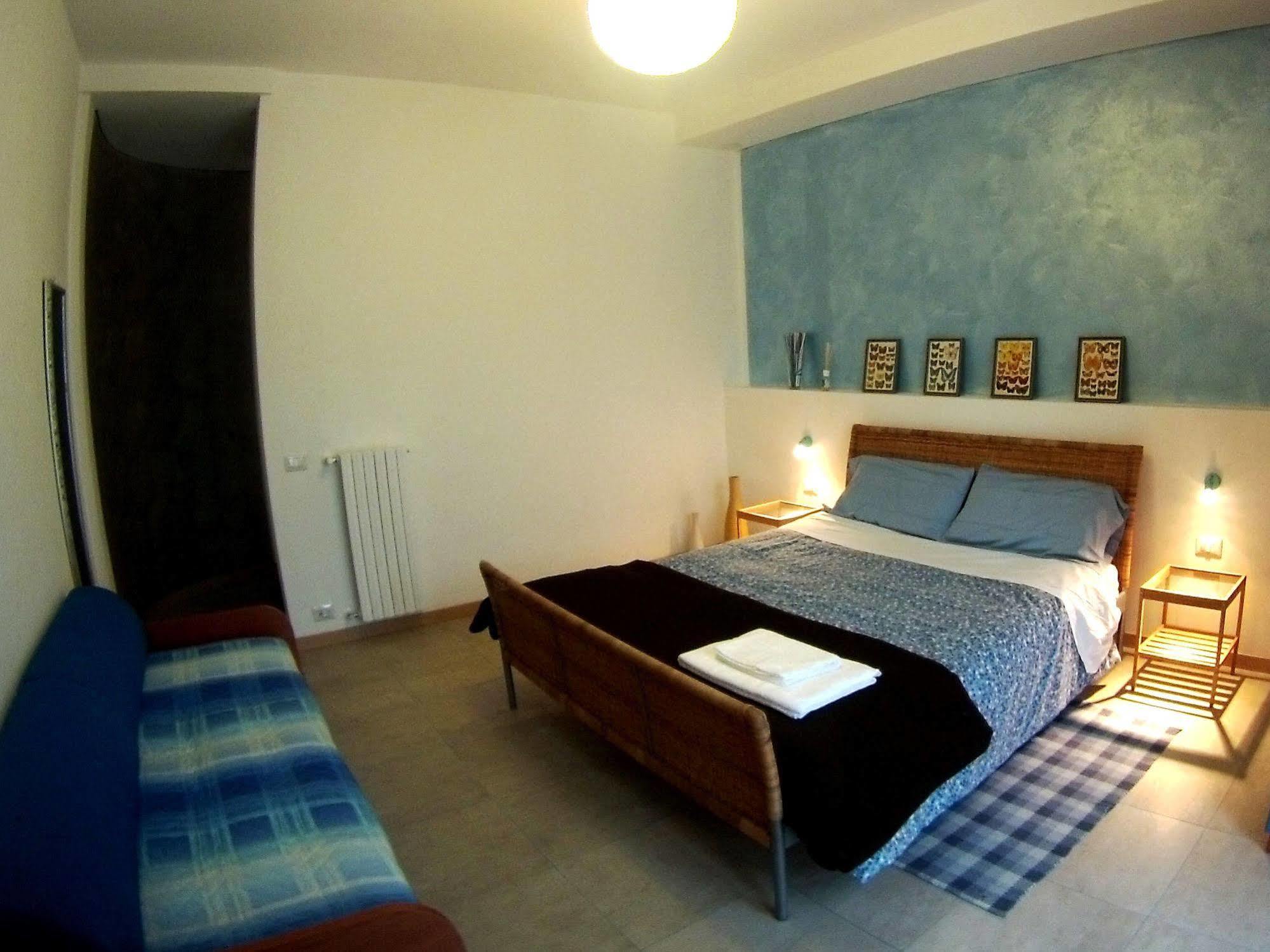 B&B Villa Monterosa Con Piscina Castronno Luaran gambar