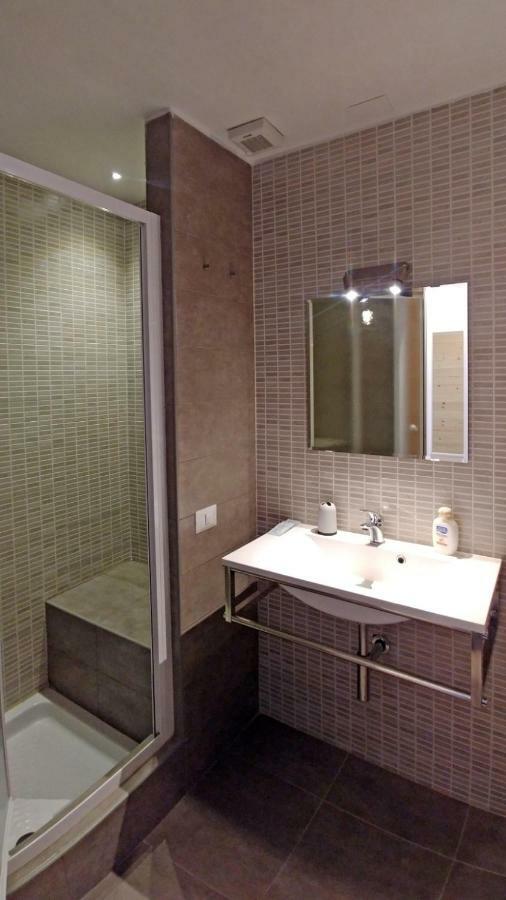B&B Villa Monterosa Con Piscina Castronno Luaran gambar