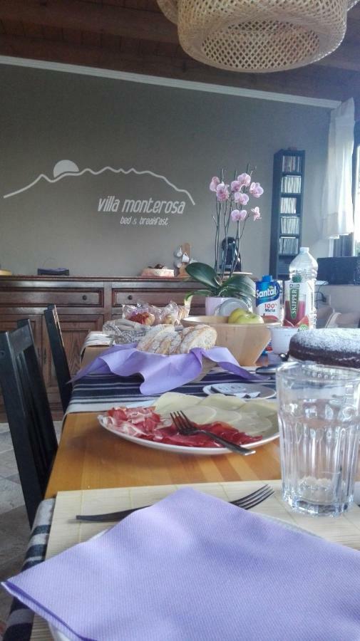 B&B Villa Monterosa Con Piscina Castronno Luaran gambar
