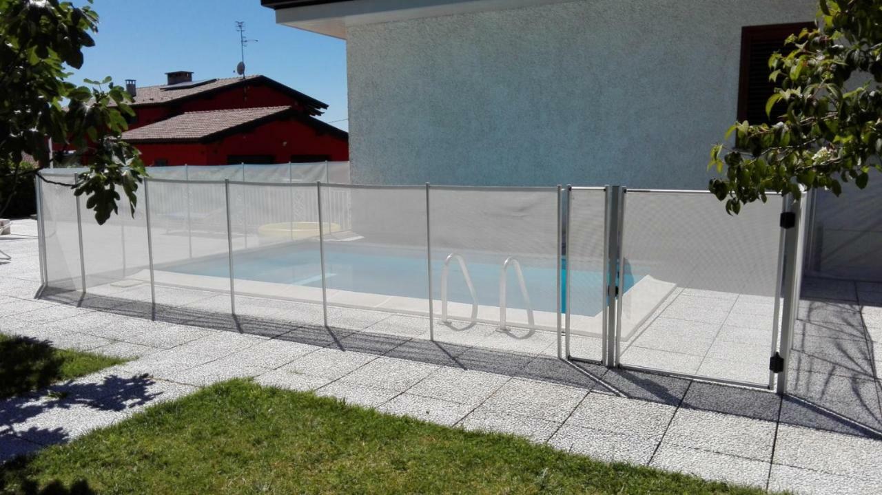 B&B Villa Monterosa Con Piscina Castronno Luaran gambar